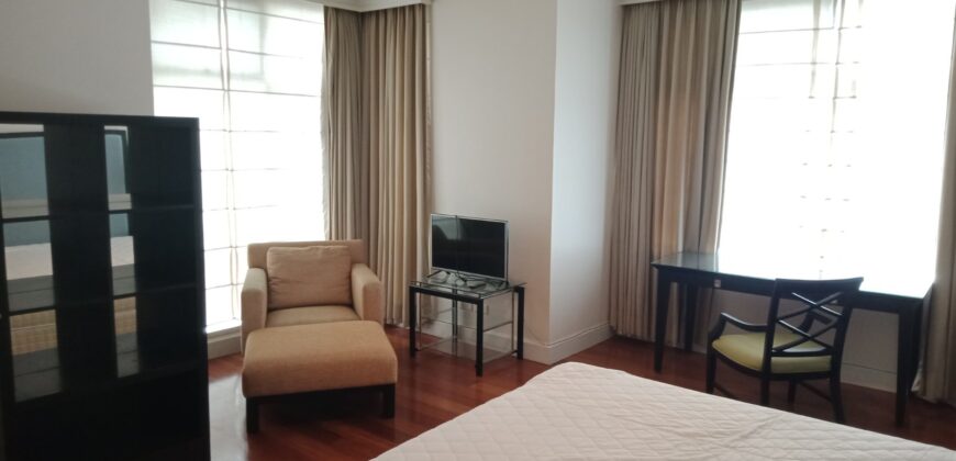 Elegant 3BR Unit at One Roxas Triangle Makati