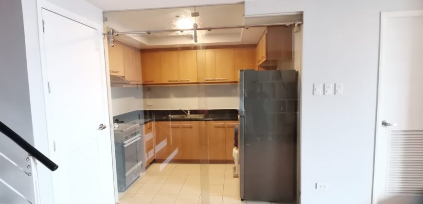 Oriental Garden, Chino Roces Ave. Makati City For Rent