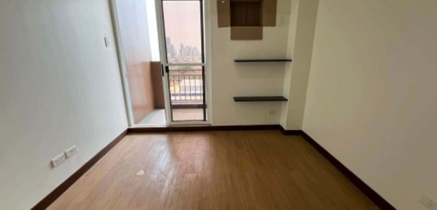 DMCI Brixton, Kapitolyo, Pasig City Condo for Sale